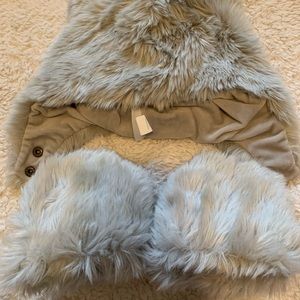 NWOT RH Baby faux fur bear cap and booties set